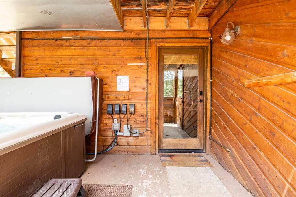 Private Hot Tub Overlooking Pikes Peak Woodland Park Exterior foto